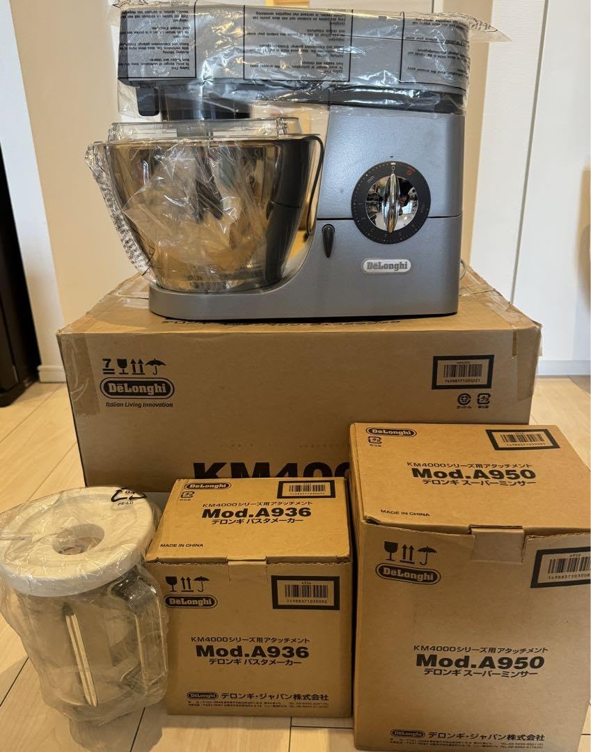 DeLonghi KM4000 シルバー キッチンミキサー 【公式通販】